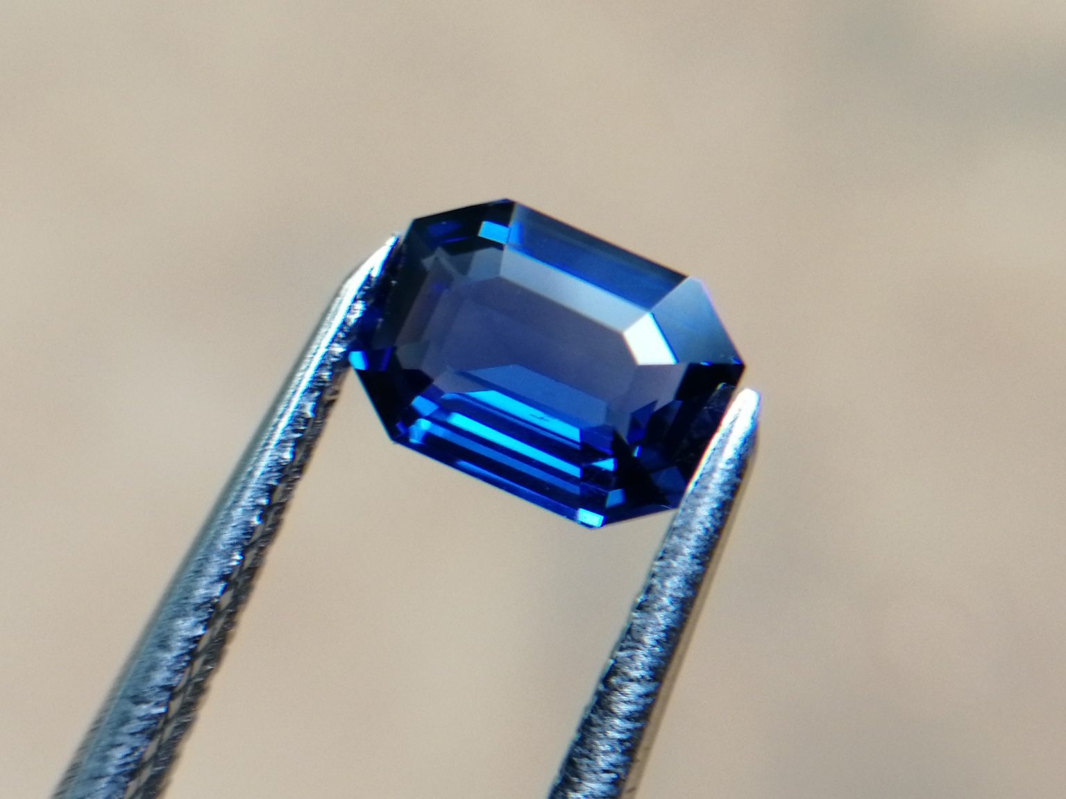 Ceylon Natural Vivid Blue "Royal Blue" Sapphire Danu Group gemstones