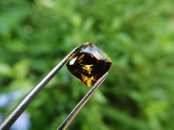1_Ceylon Natural Zircon from Danu Group gem mining