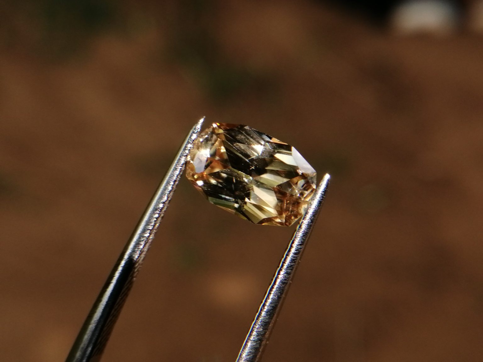 1_Natural Yellow Zircon Danu Group gemstones