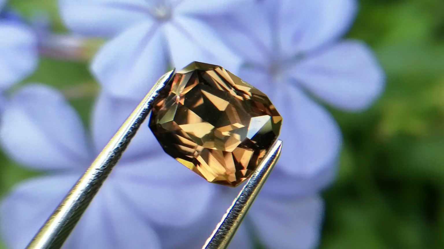 23_Ceylon Natural Zircon from Danu Group gem mining
