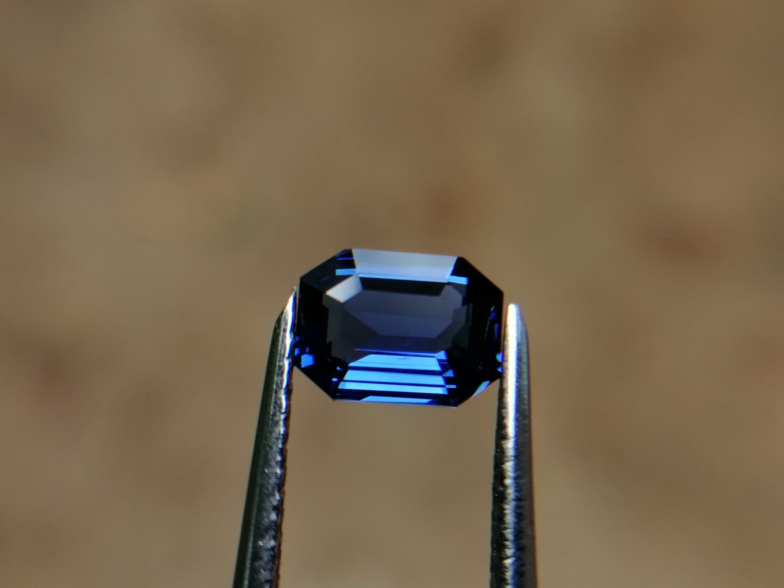 Ceylon Natural Vivid Blue "Royal Blue" Sapphire Danu Group gemstones