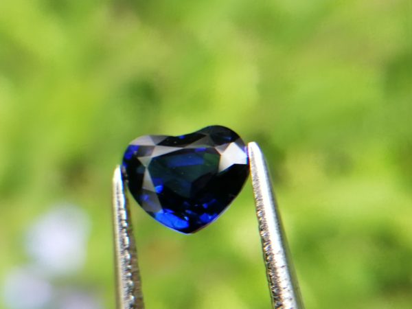 3_Ceylon Natural Royal Blue Sapphire Heart Danu Group Gemstones