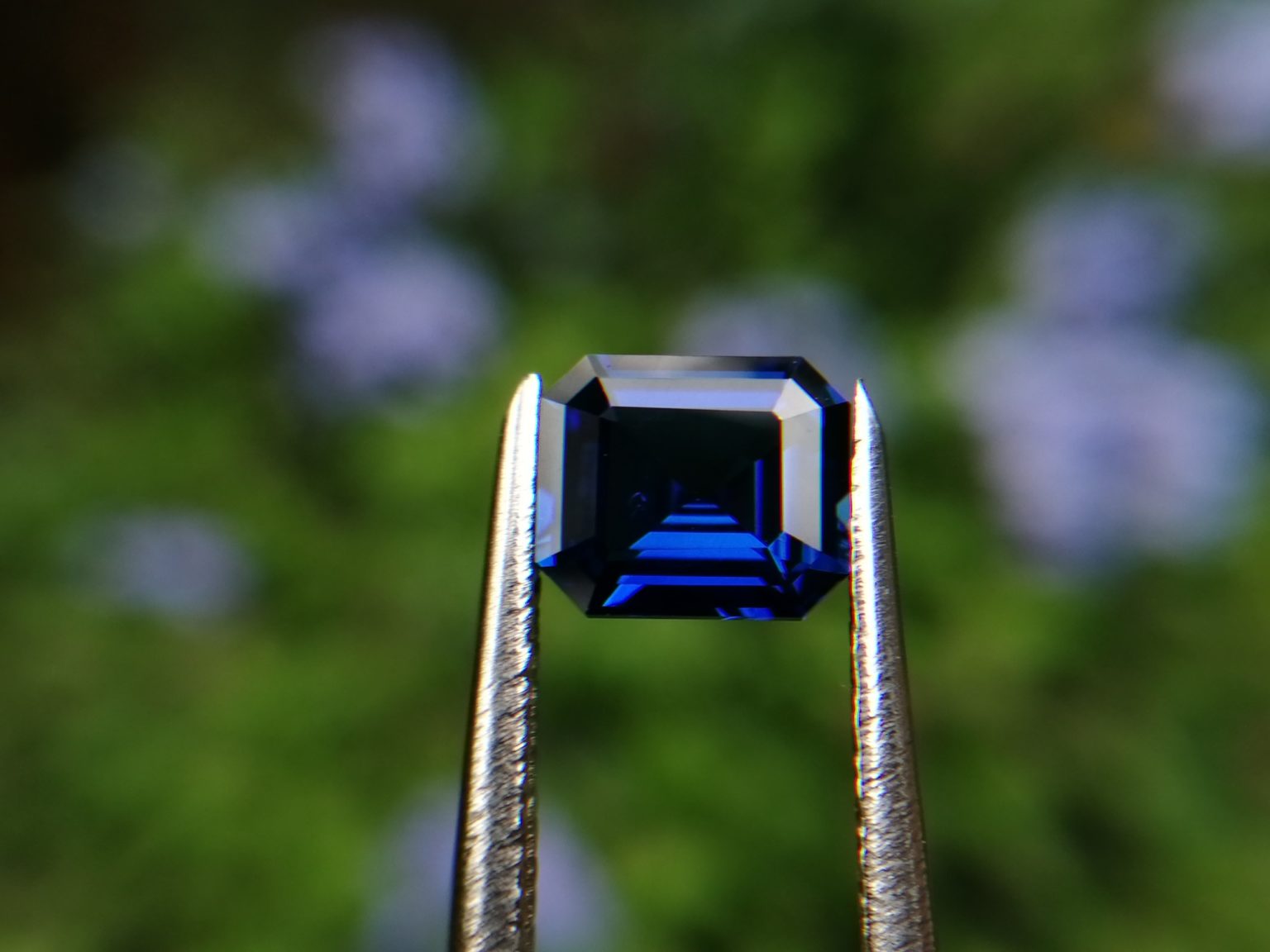 High Quality Ceylon Natural Vivid Blue "Royal Blue" Sapphire Danu Group Gemstones