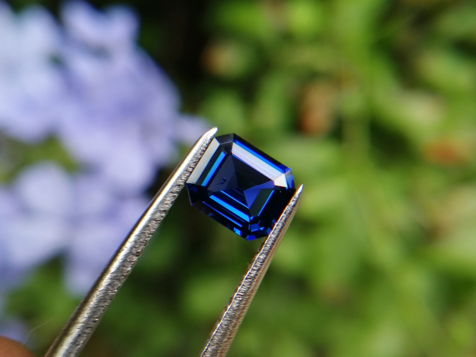 High Quality Ceylon Natural Vivid Blue "Royal Blue" Sapphire Danu Group Gemstones