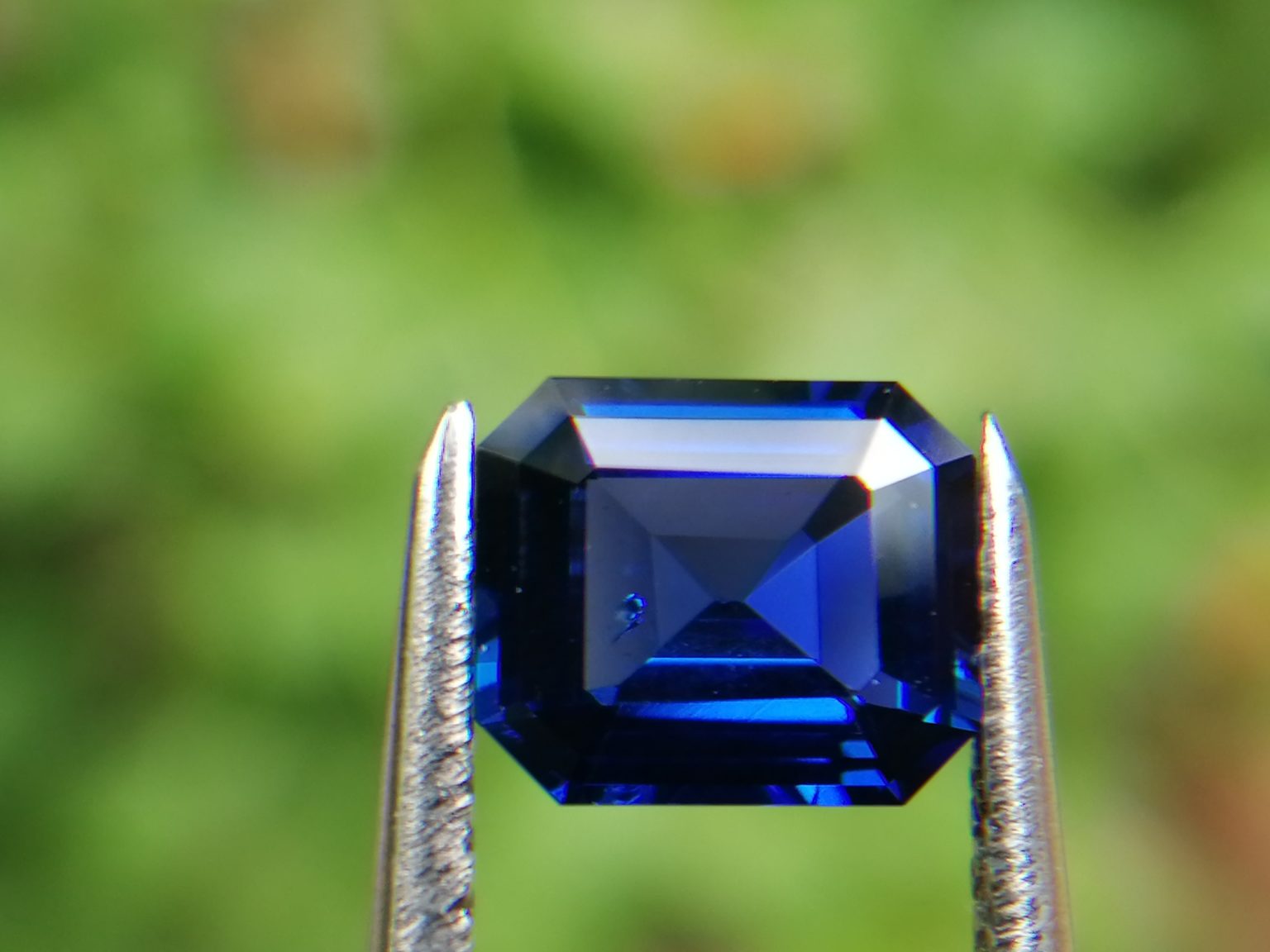 High Quality Ceylon Natural Vivid Blue "Royal Blue" Sapphire Danu Group Gemstones