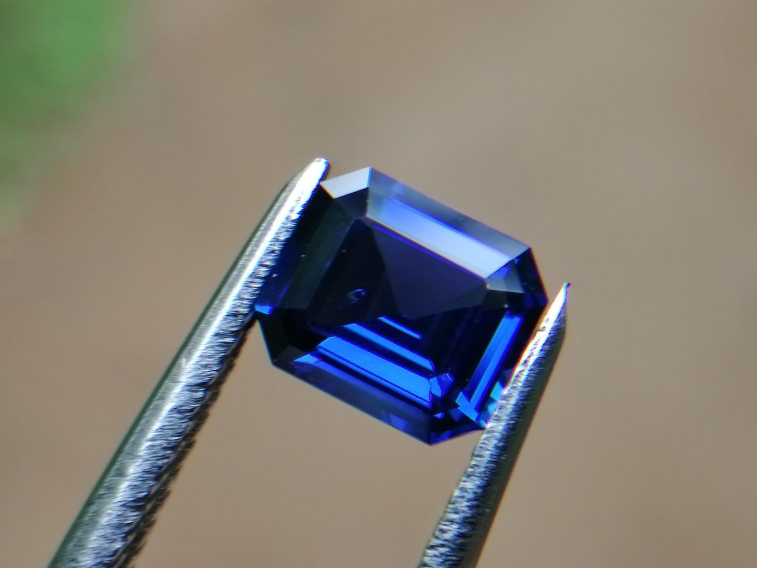 High Quality Ceylon Natural Vivid Blue "Royal Blue" Sapphire Danu Group Gemstones