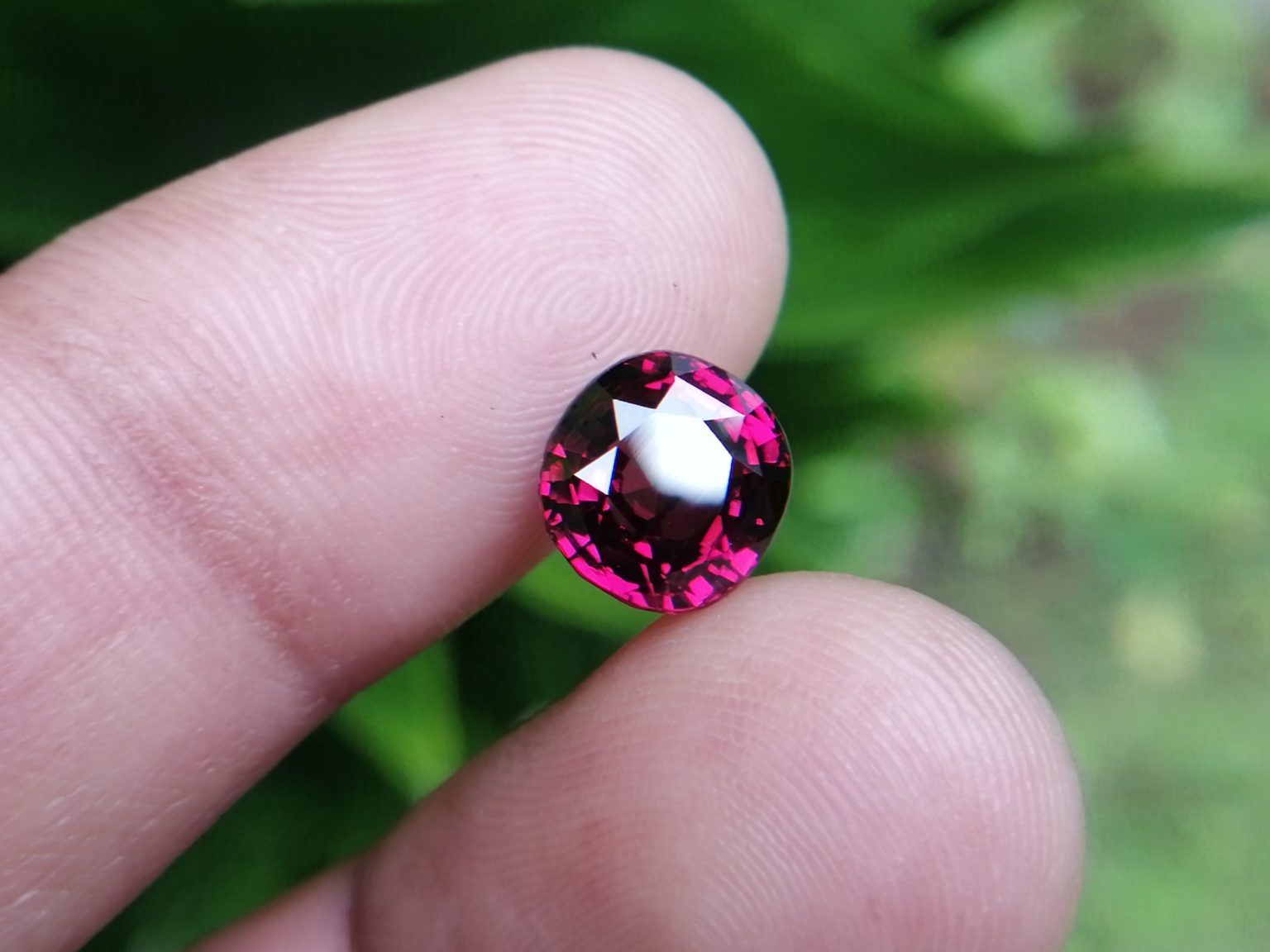 6_Natural Brilliance Rhodolite Garnet Danu Group Gemstones collection