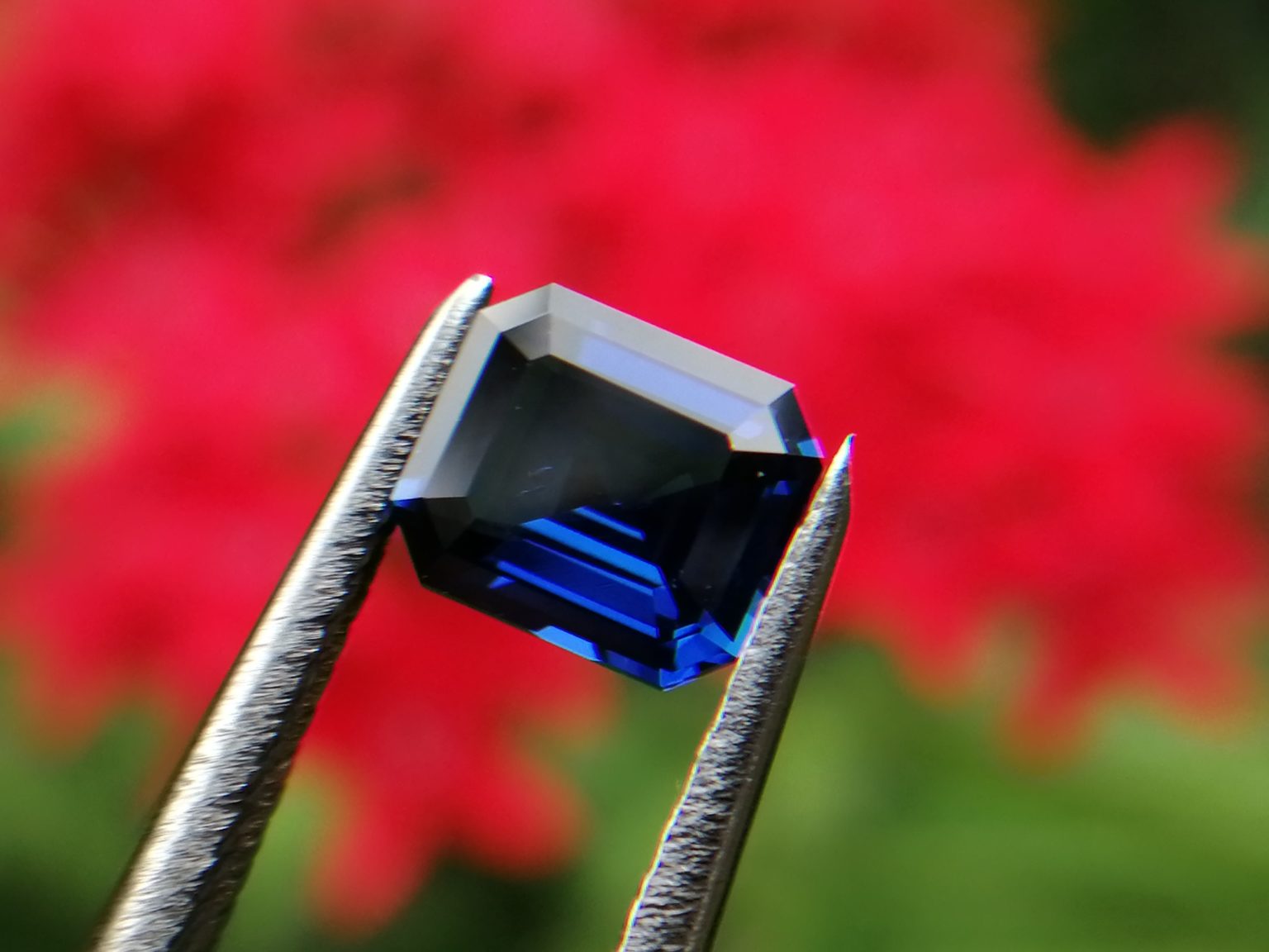 High Quality Ceylon Natural Vivid Blue "Royal Blue" Sapphire Danu Group Gemstones