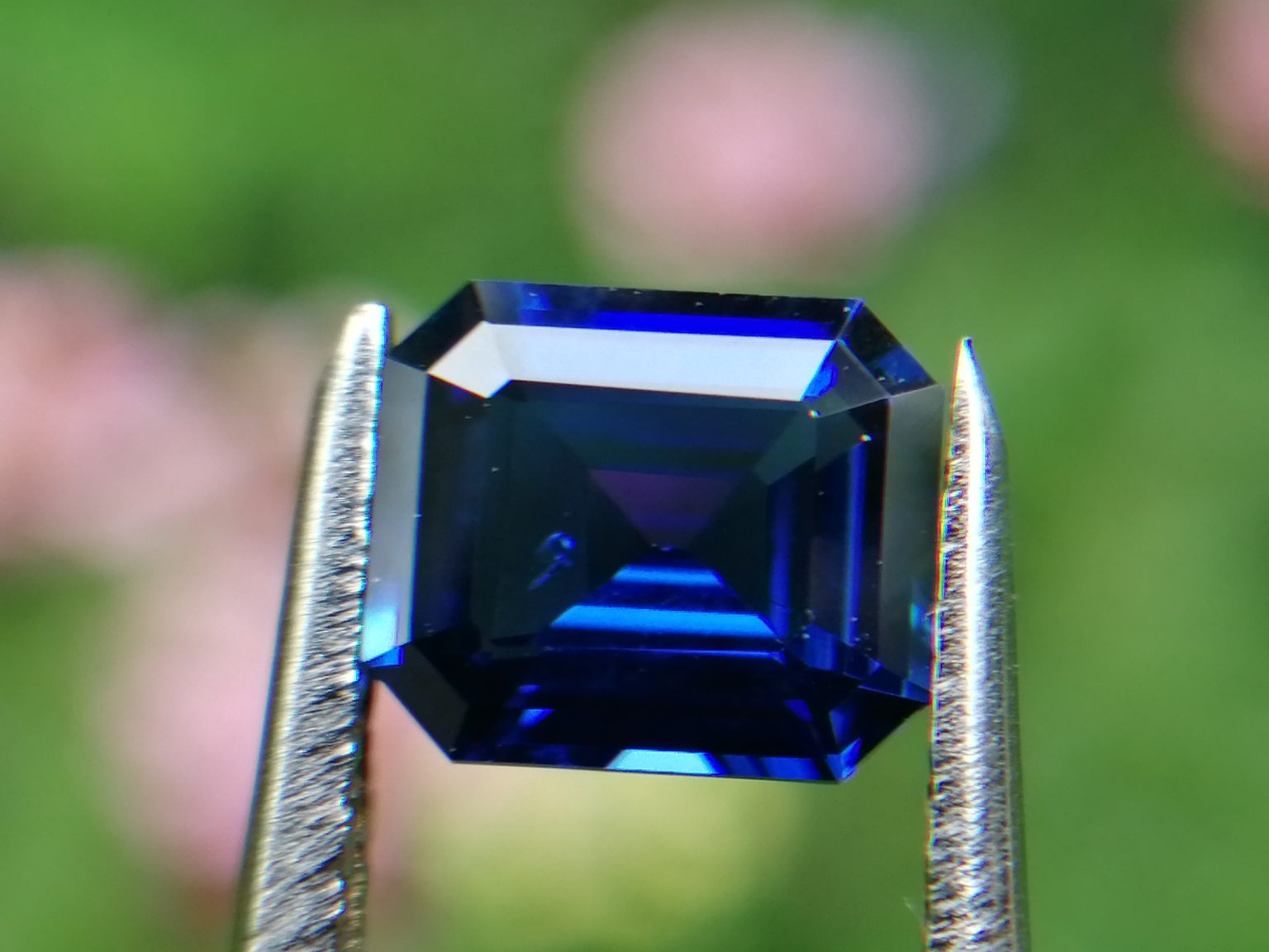 High Quality Ceylon Natural Vivid Blue "Royal Blue" Sapphire Danu Group Gemstones