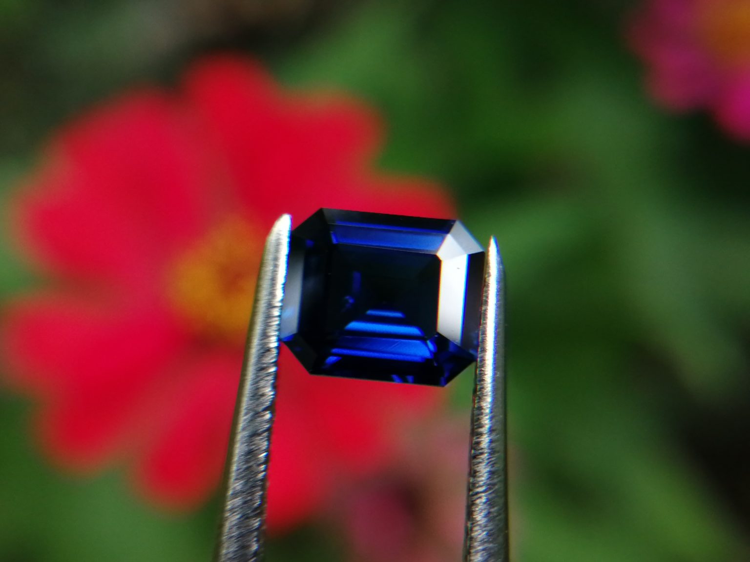 High Quality Ceylon Natural Vivid Blue "Royal Blue" Sapphire Danu Group Gemstones