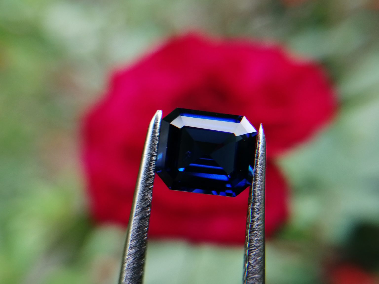High Quality Ceylon Natural Vivid Blue "Royal Blue" Sapphire Danu Group Gemstones