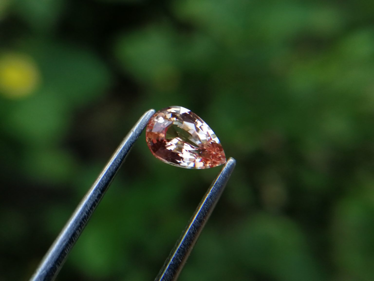 20_Natural Padparadscha sapphire king sapphire from danu group