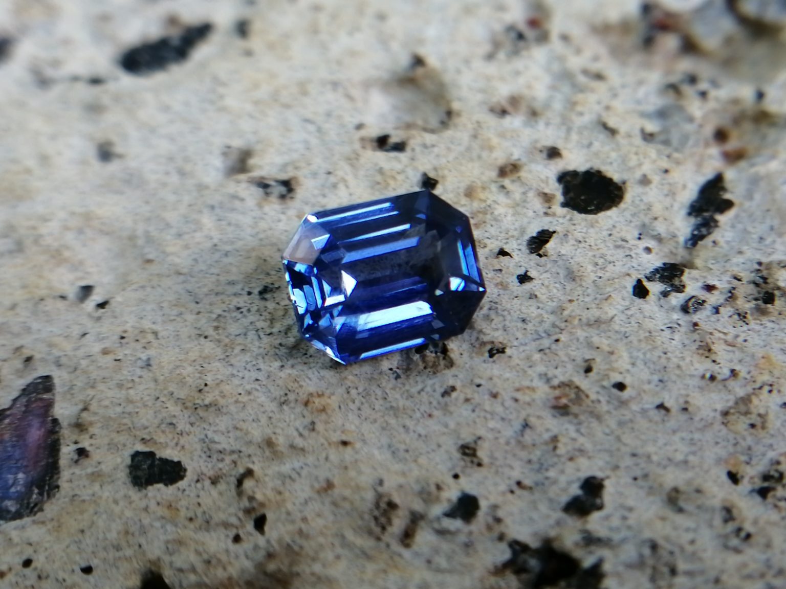 Ceylon Natural Cornflower Blue Sapphire Gemstone from Danu Group