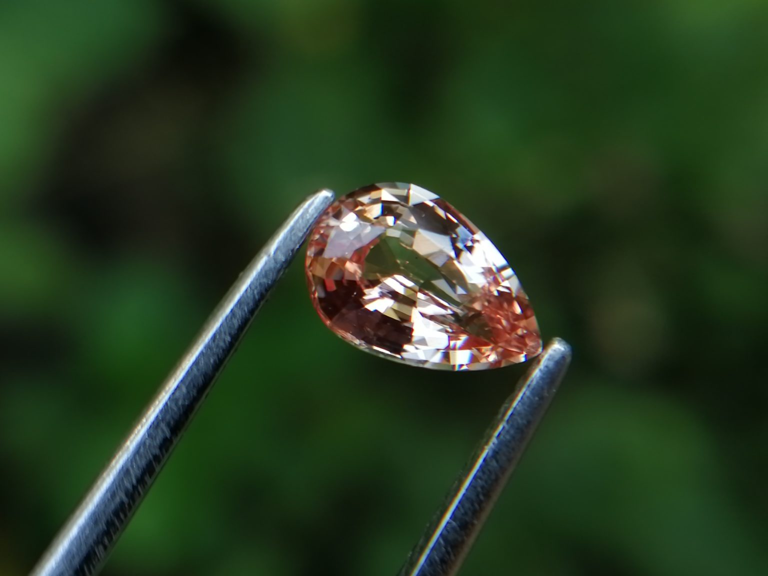 20_Natural Padparadscha sapphire king sapphire from danu group