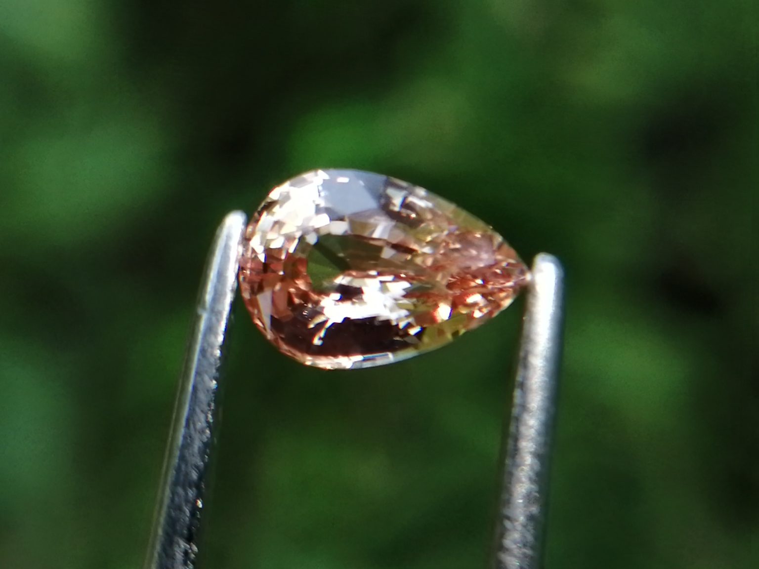 20_Natural Padparadscha sapphire king sapphire from danu group