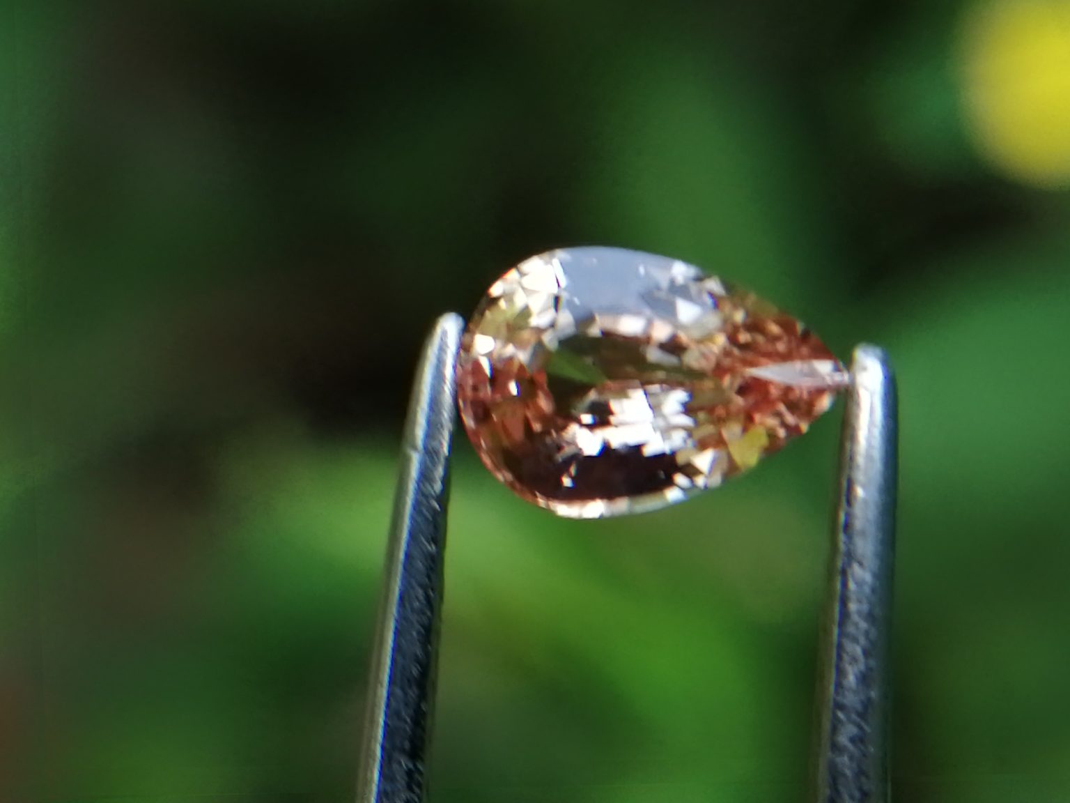 20_Natural Padparadscha sapphire king sapphire from danu group