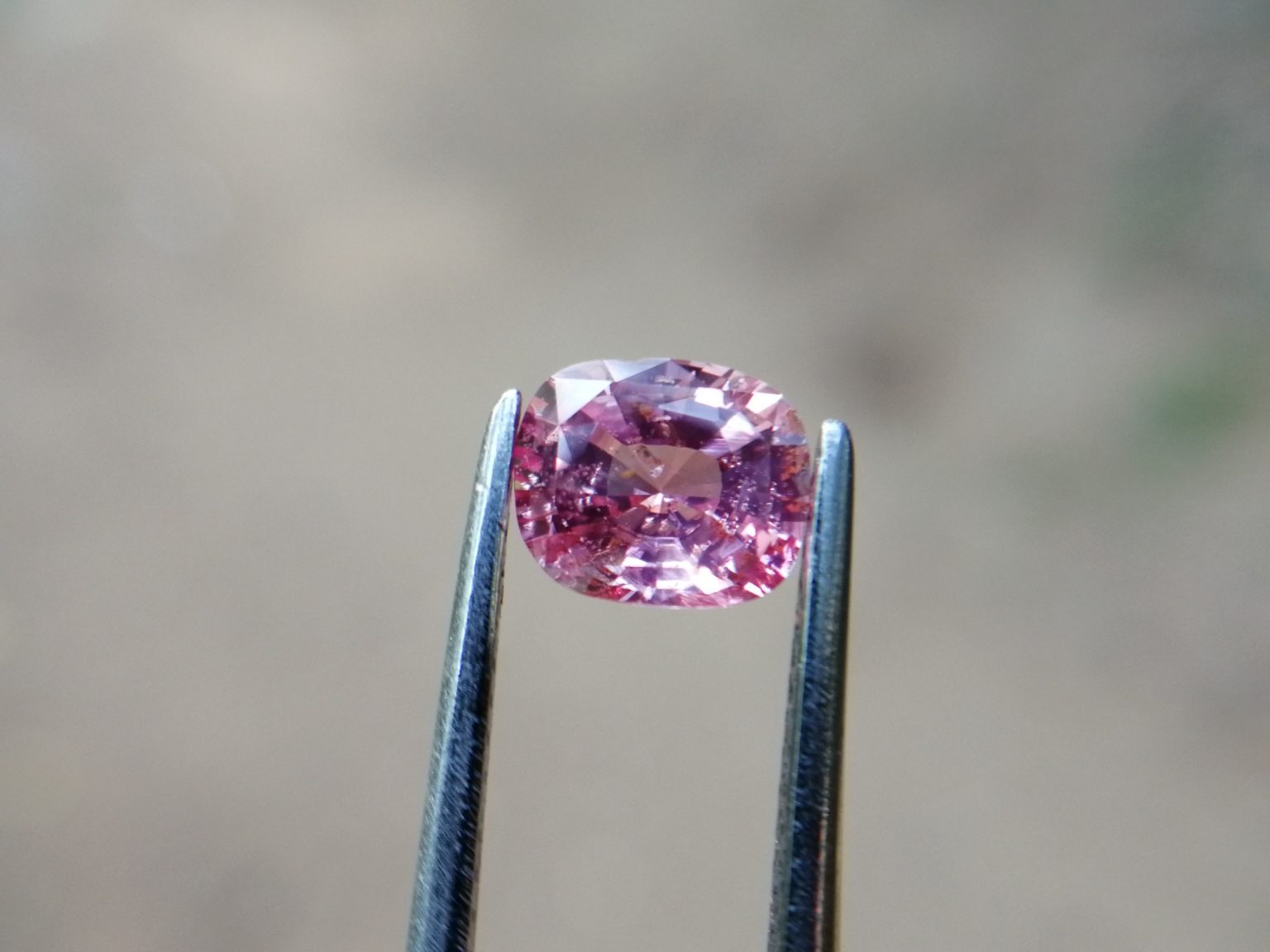 7_Natural Padparadscha sapphire king sapphire from danu group