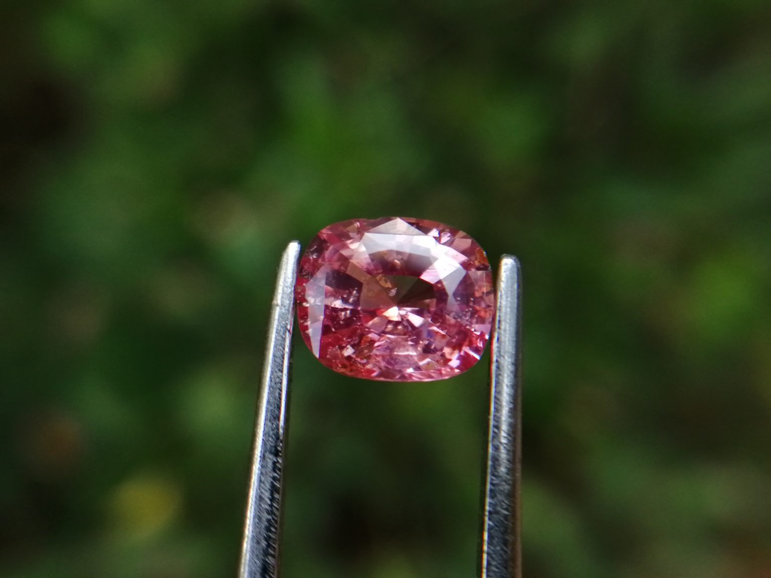 7_Natural Padparadscha sapphire king sapphire from danu group