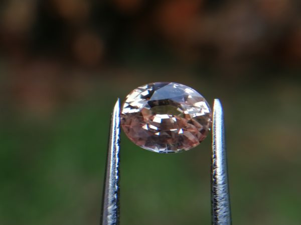 Natural Champagne sapphire - peach Sapphire from Danu Group Gemstones