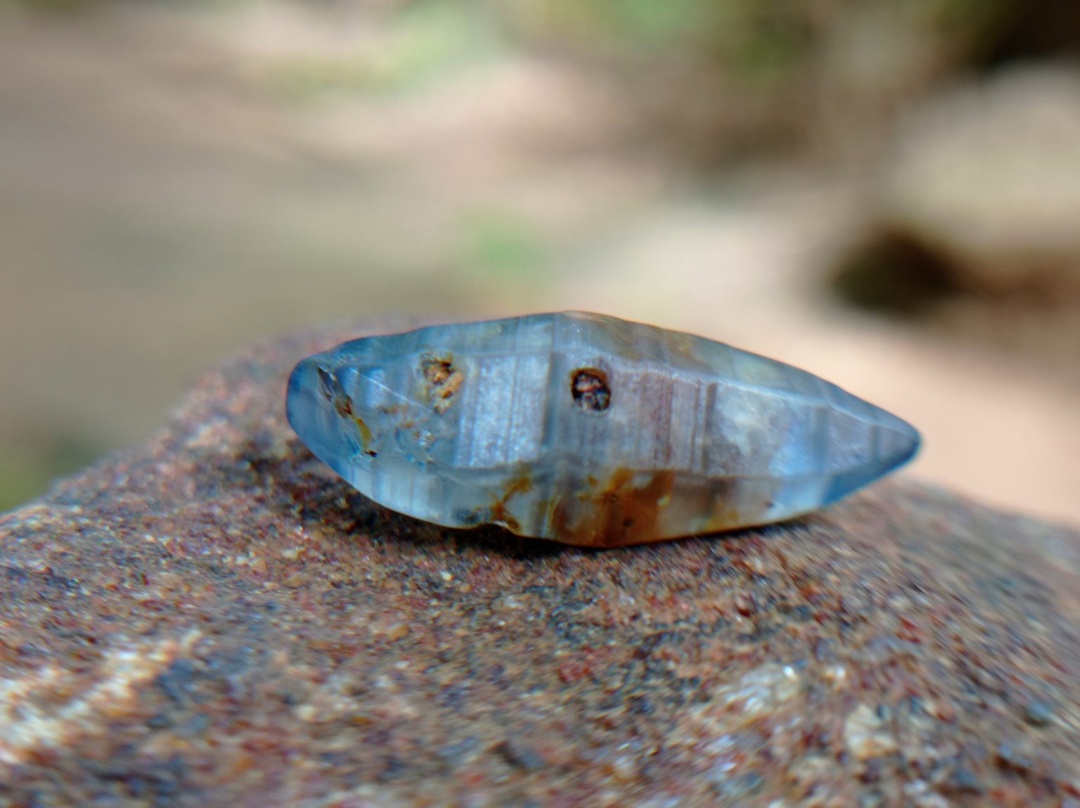 Ceylon Natural Sapphire Crystal danu group Gemstones