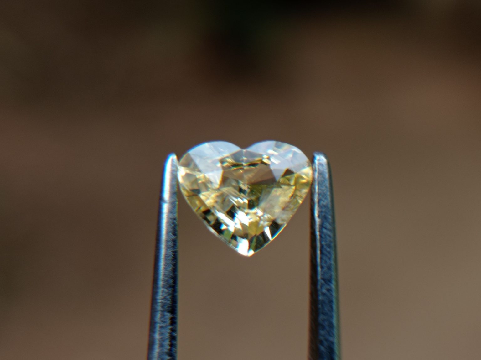 6_Natural light yellow Sapphire from Danu Group Gemstones