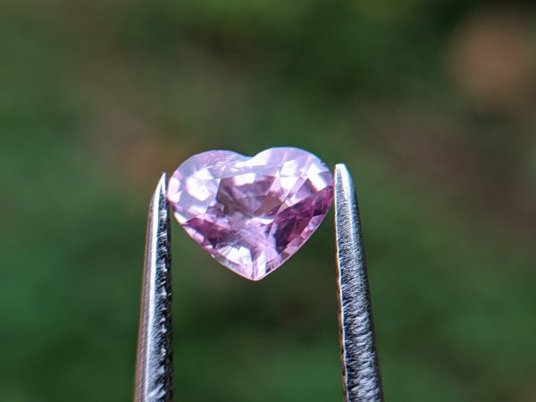 11_Natural pink sapphire heartsri lanka danu group Gemstones_compress33