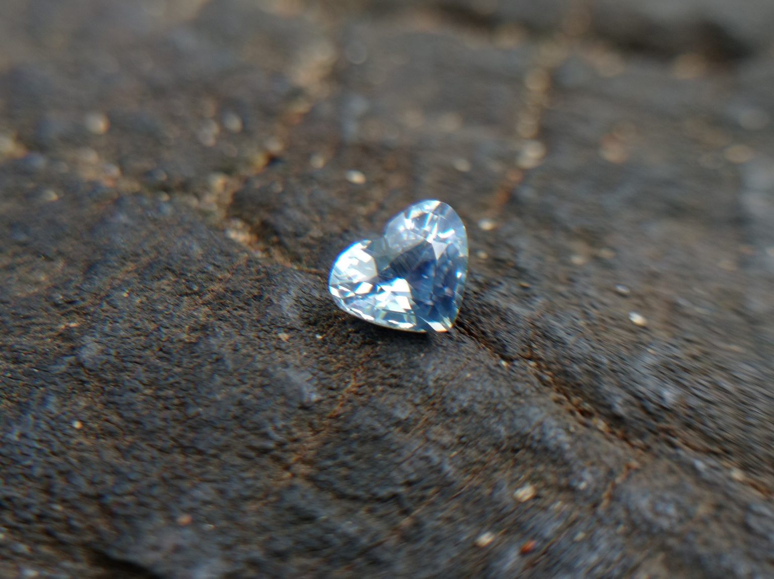 25_Natural blue Sapphire from Danu Group Gemstones