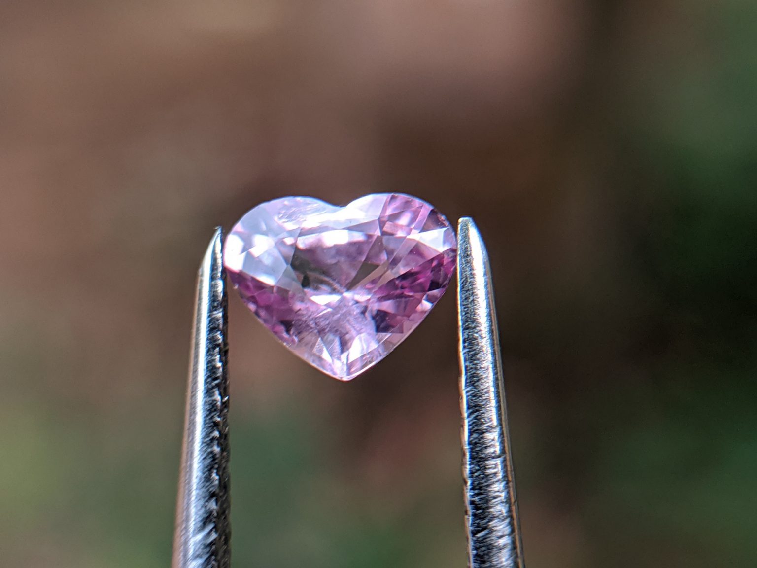 12_Natural pink sapphire heartsri lanka danu group Gemstones_compress50