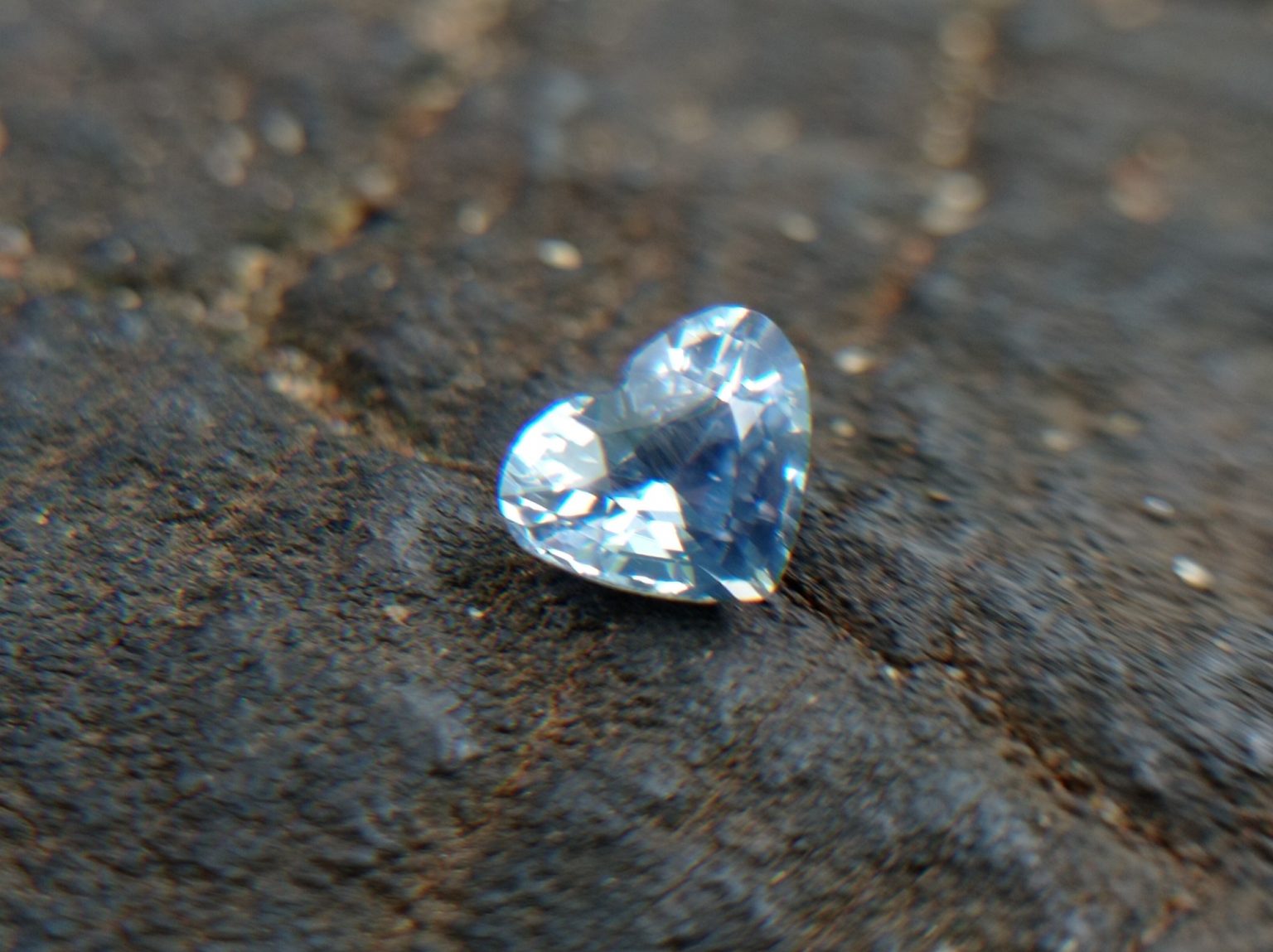 25_Natural blue Sapphire from Danu Group Gemstones