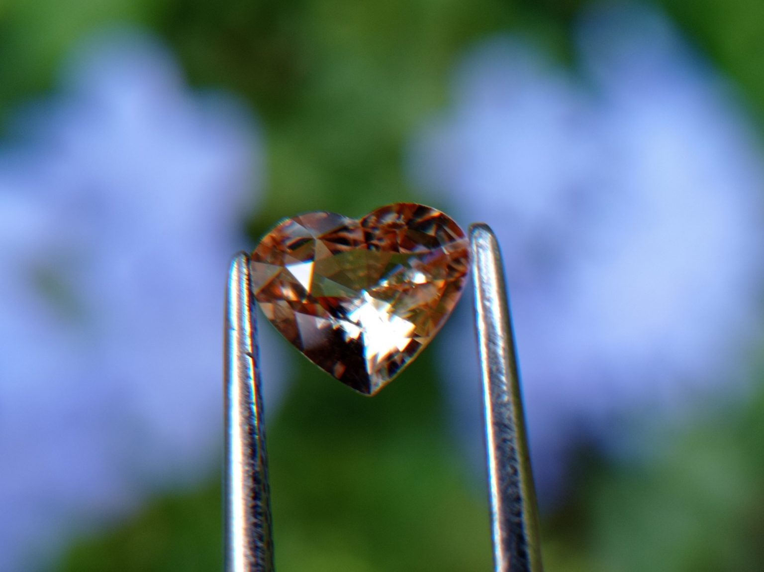 2_Natural peach colour Sapphire from Danu Group Gemstones