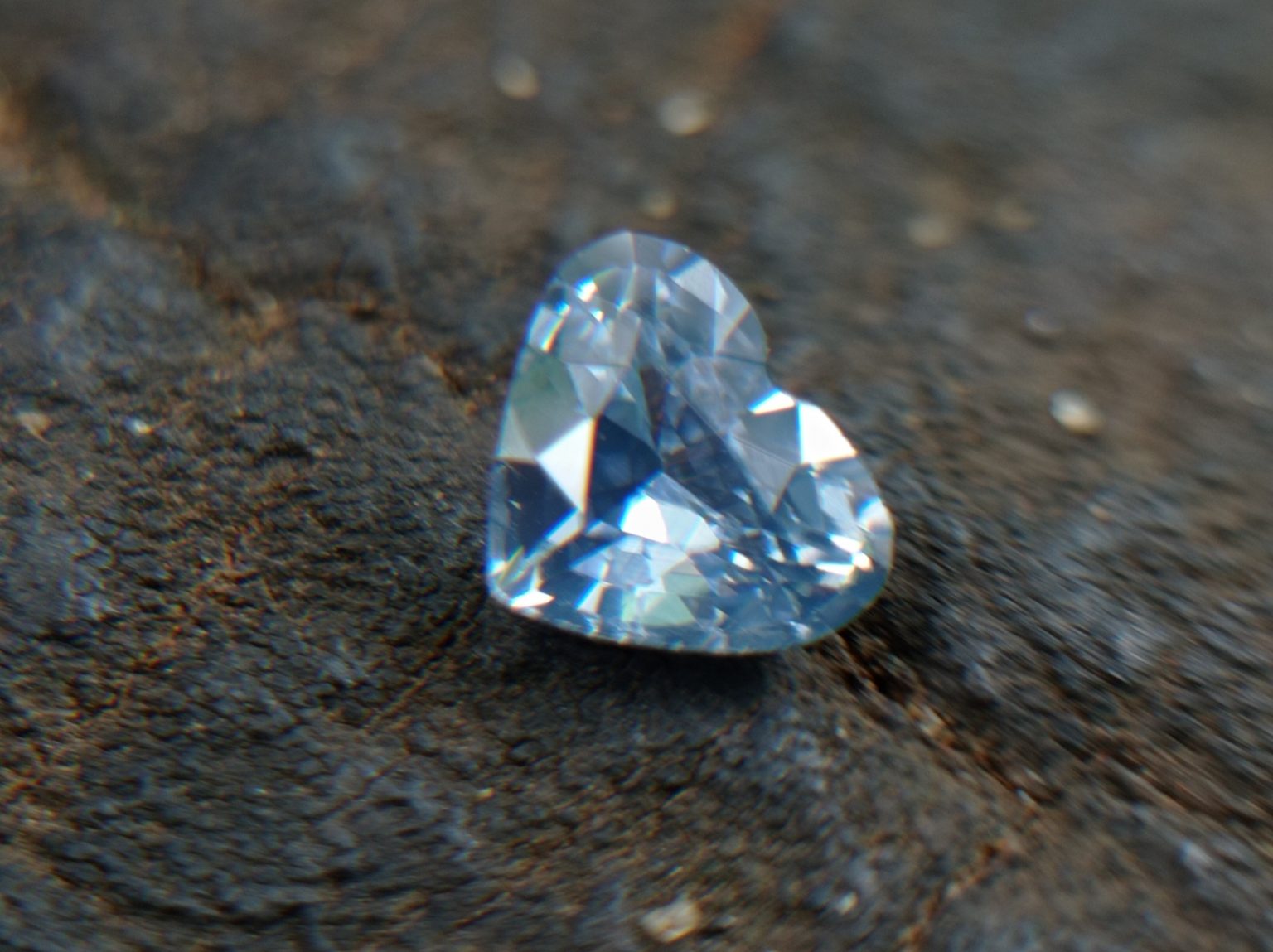 25_Natural blue Sapphire from Danu Group Gemstones