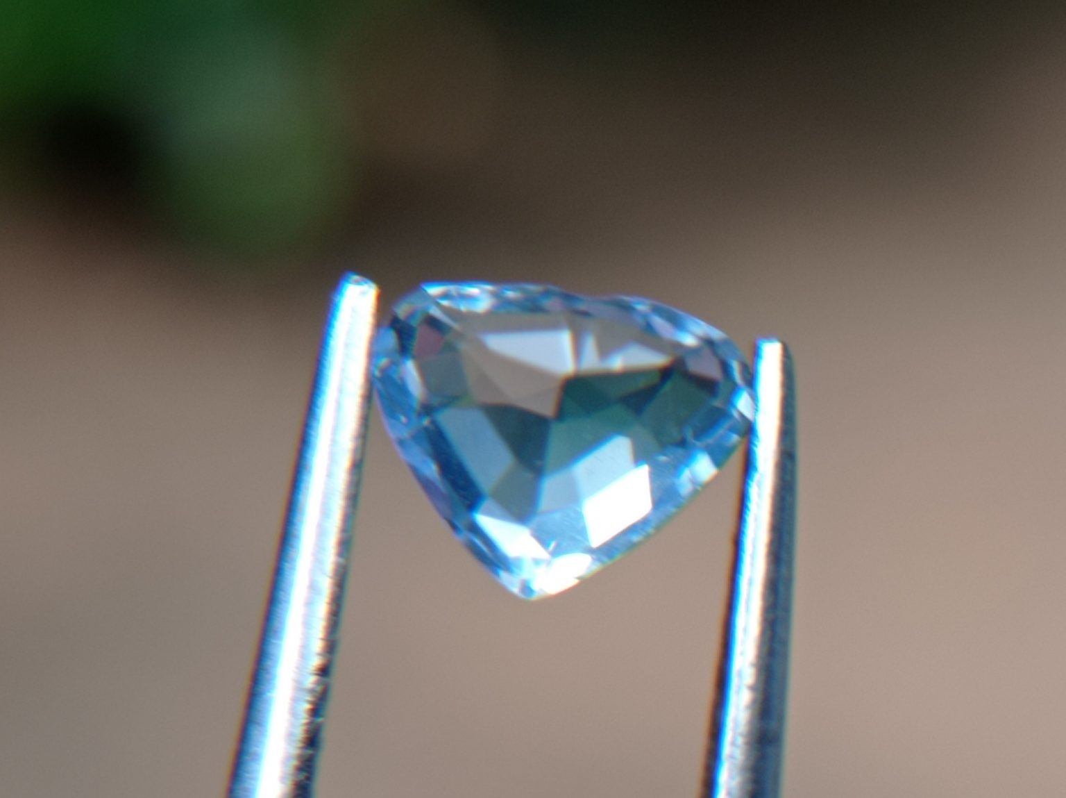 25_Natural blue Sapphire from Danu Group Gemstones