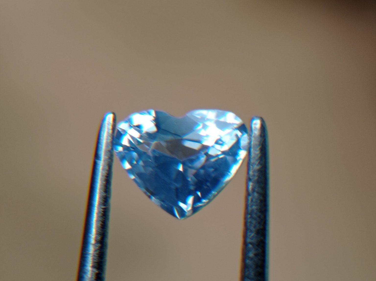 25_Natural blue Sapphire from Danu Group Gemstones