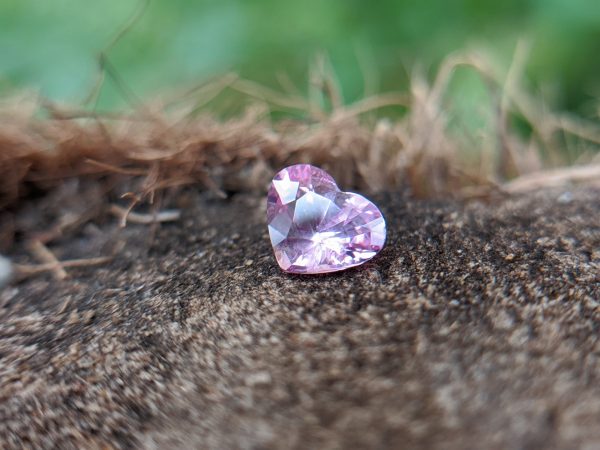 2_Natural pink sapphire heartsri lanka danu group Gemstones_compress79