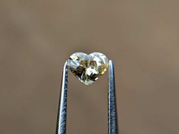 34_Natural yellow sapphire heart sri lanka danu group Gemstones_compress13