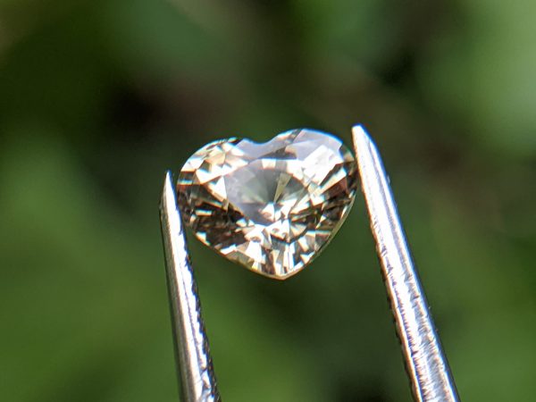 3_Natural green sapphire heart danu group Gemstones_compress92