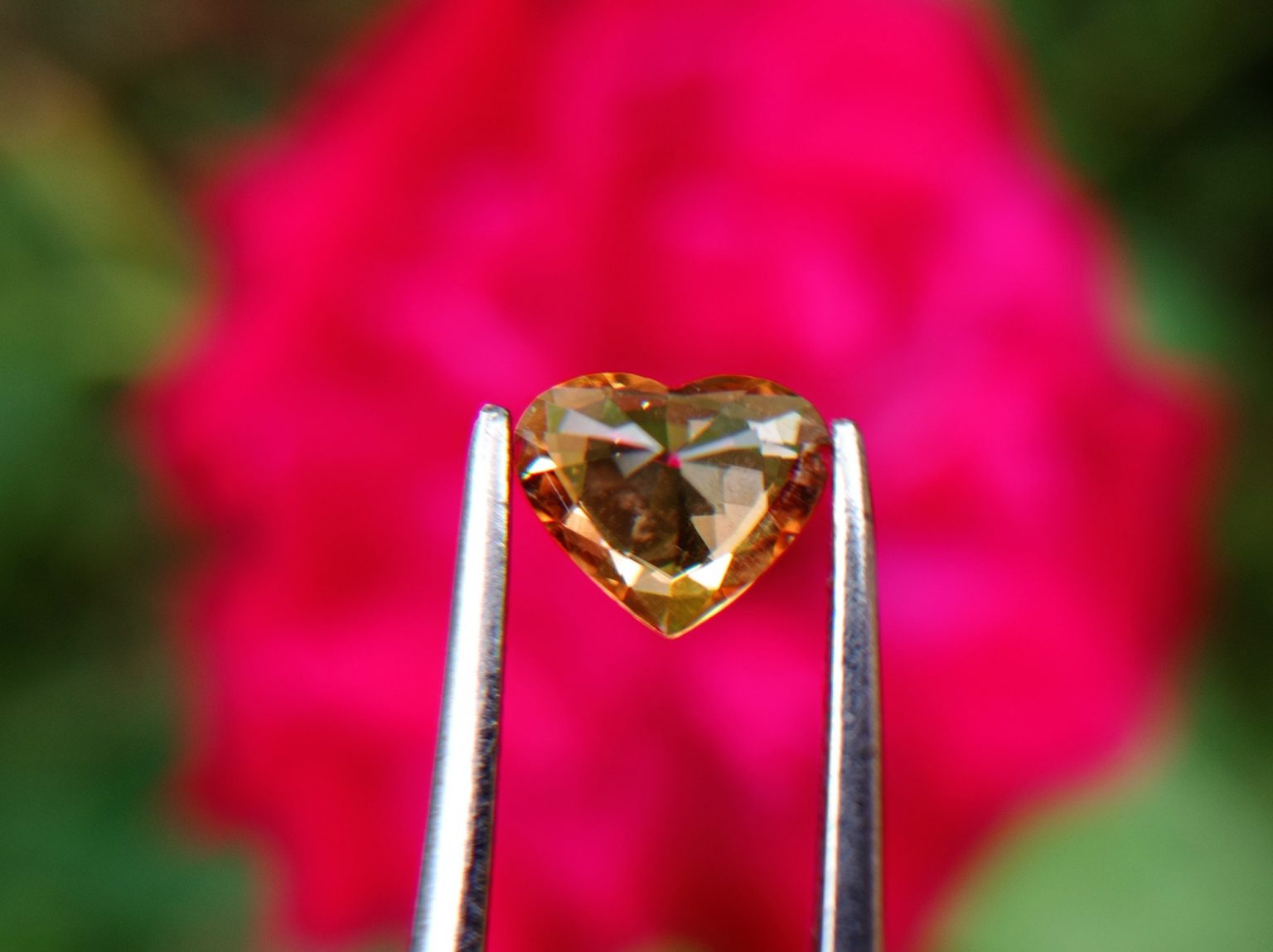 2_Natural peach colour Sapphire from Danu Group Gemstones