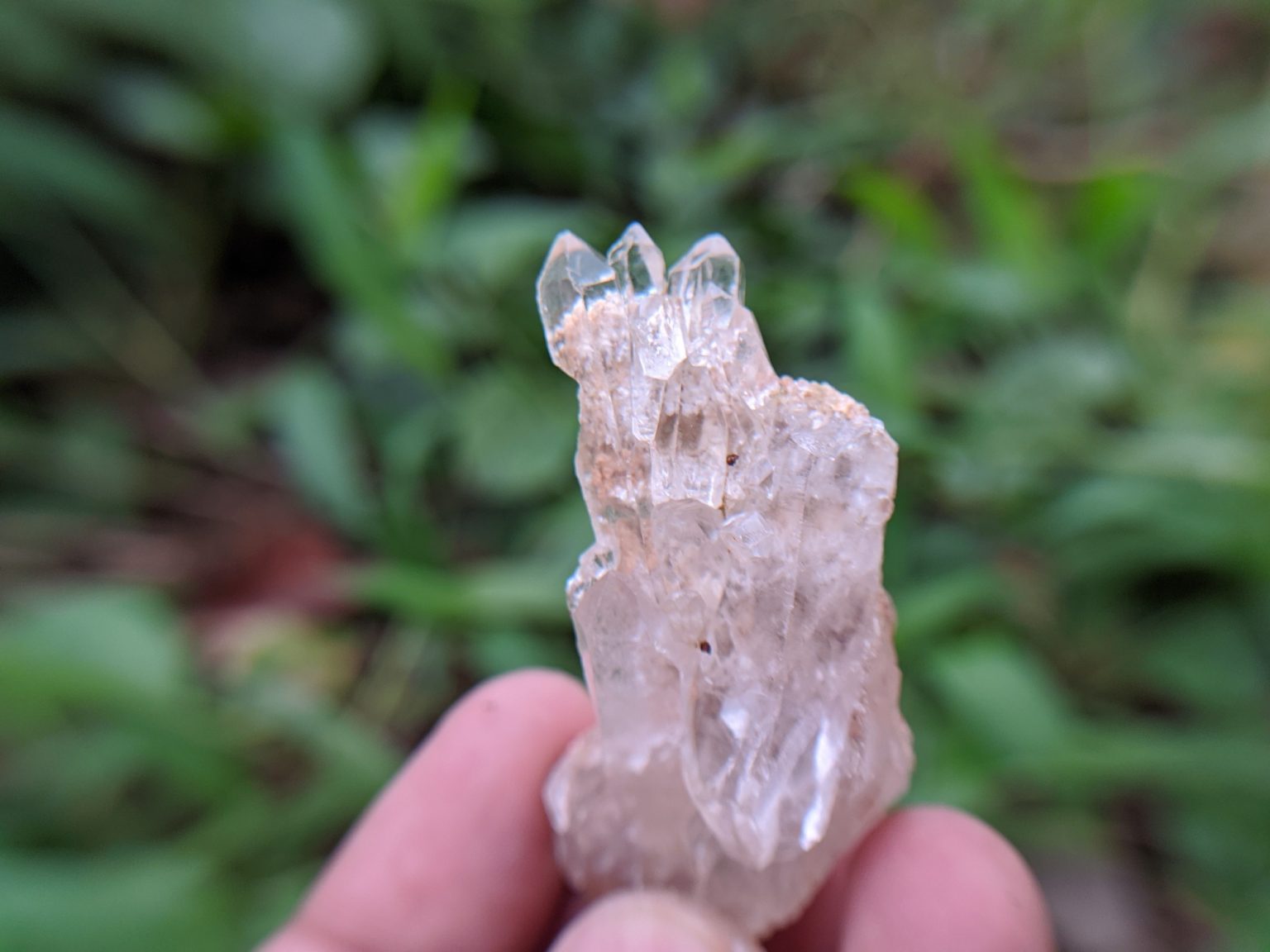 5_Natural Quartz Cluster - Danu Group Gemstones_compress85