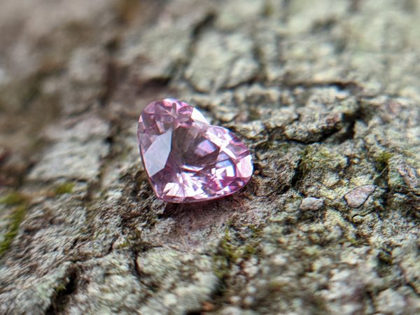 5_Natural pink sapphire heartsri lanka danu group Gemstones_compress2