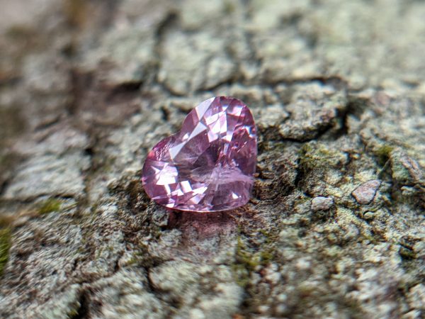 6_Natural pink sapphire heartsri lanka danu group Gemstones_compress8