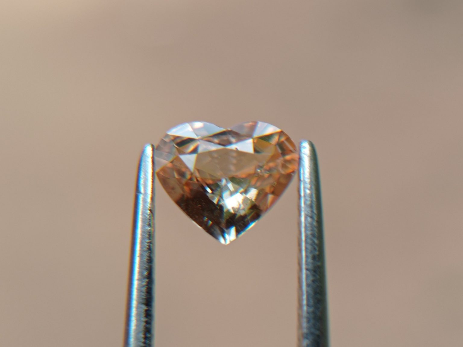 2_Natural peach colour Sapphire from Danu Group Gemstones