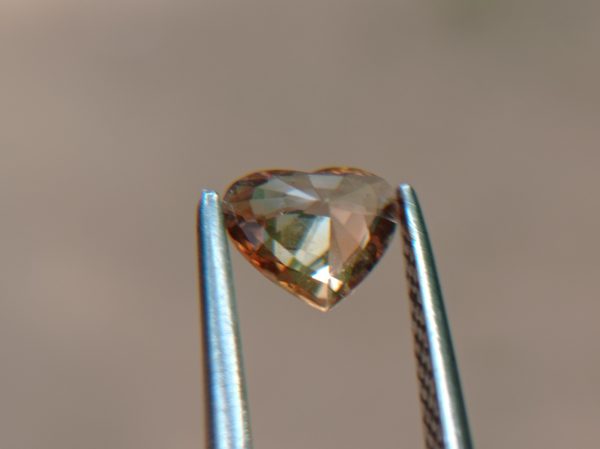 2_Natural peach colour Sapphire from Danu Group Gemstones