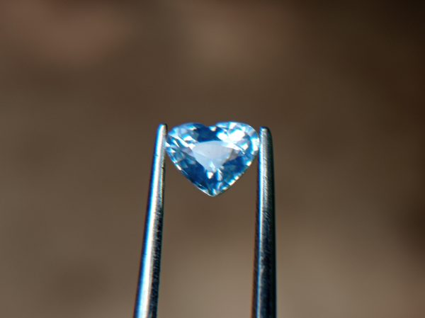 25_Natural blue Sapphire from Danu Group Gemstones