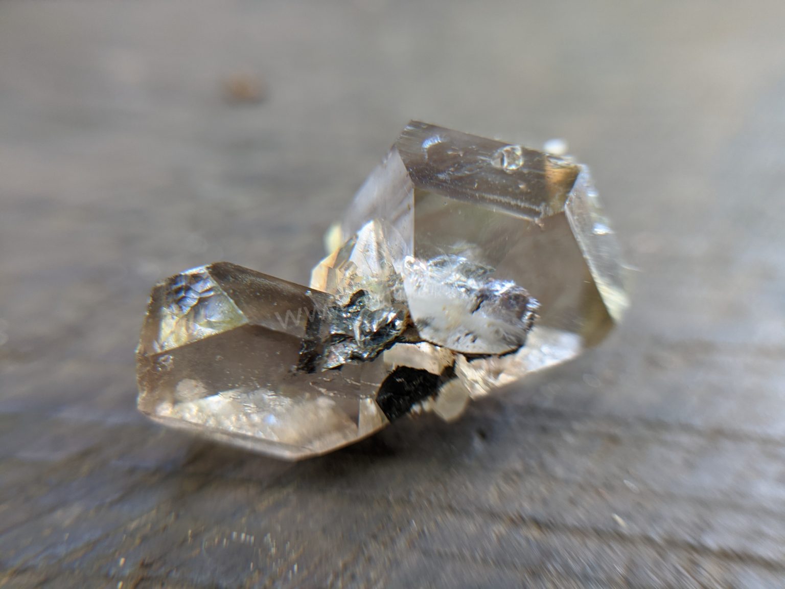 Terminated Natural Quartz TWIN CRYSTAL SRI LANKA from danu group gem collection
