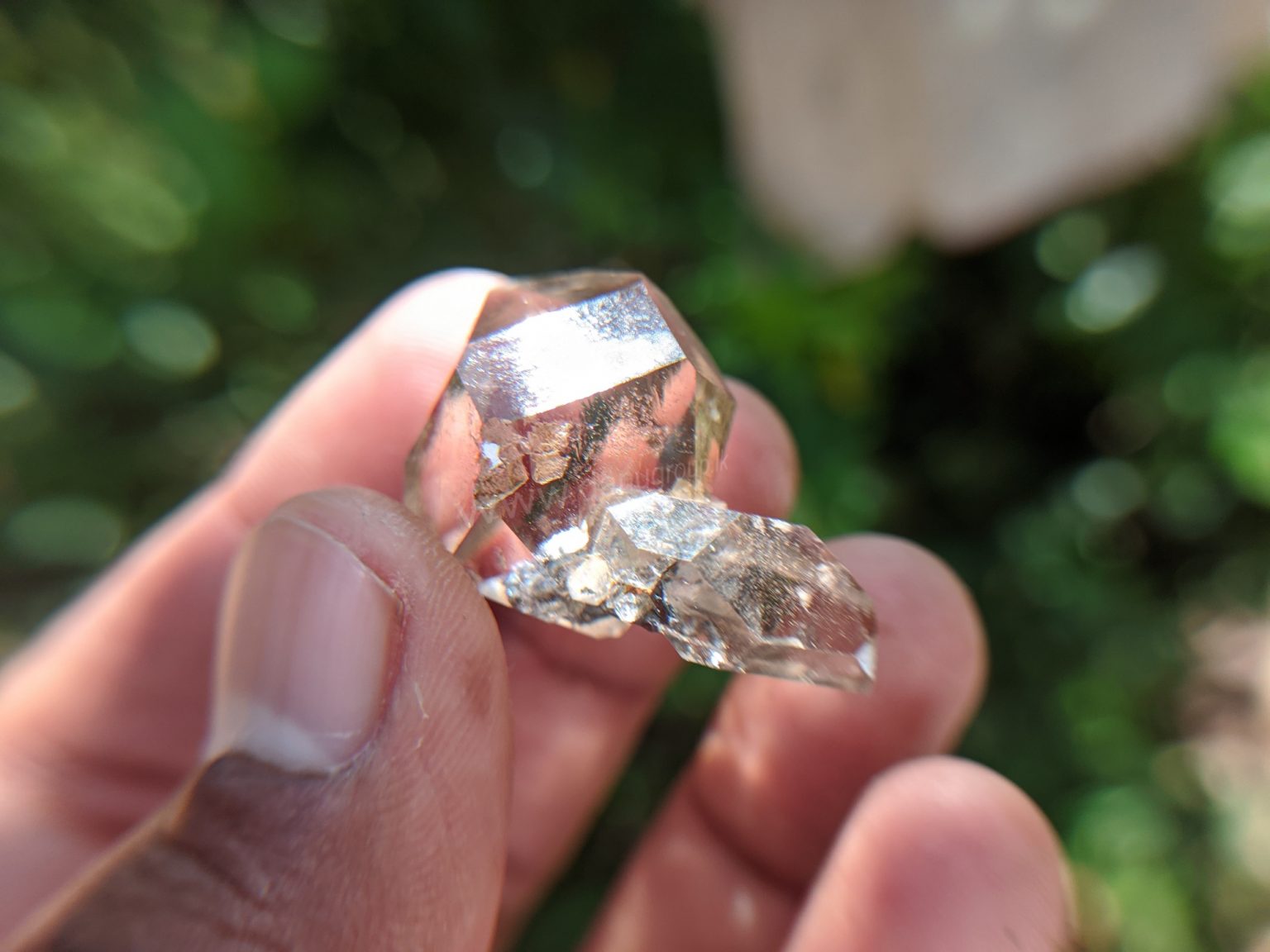 Terminated Natural Quartz TWIN CRYSTAL SRI LANKA from danu group gem collection