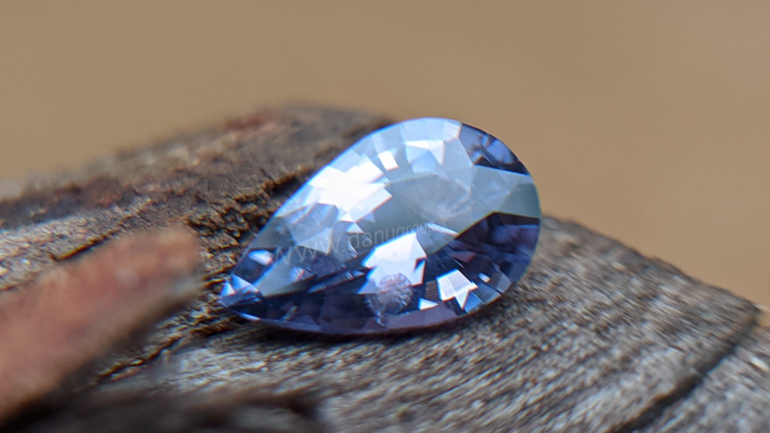 Natural Brilliance Violet spinel from Sri Lanka - Danu Group Spinel collection