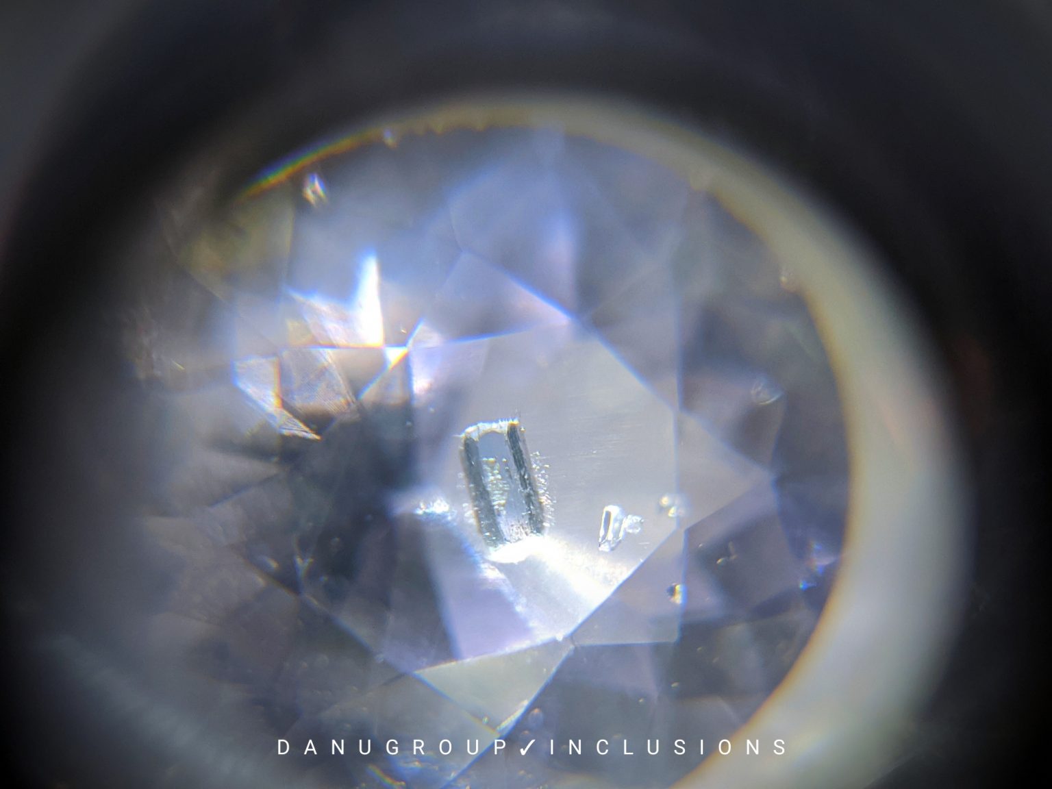 Negative Crystal Inclusions Negative Crystal Inclusion In Natural Spinel - Danu Group Inclusions ...