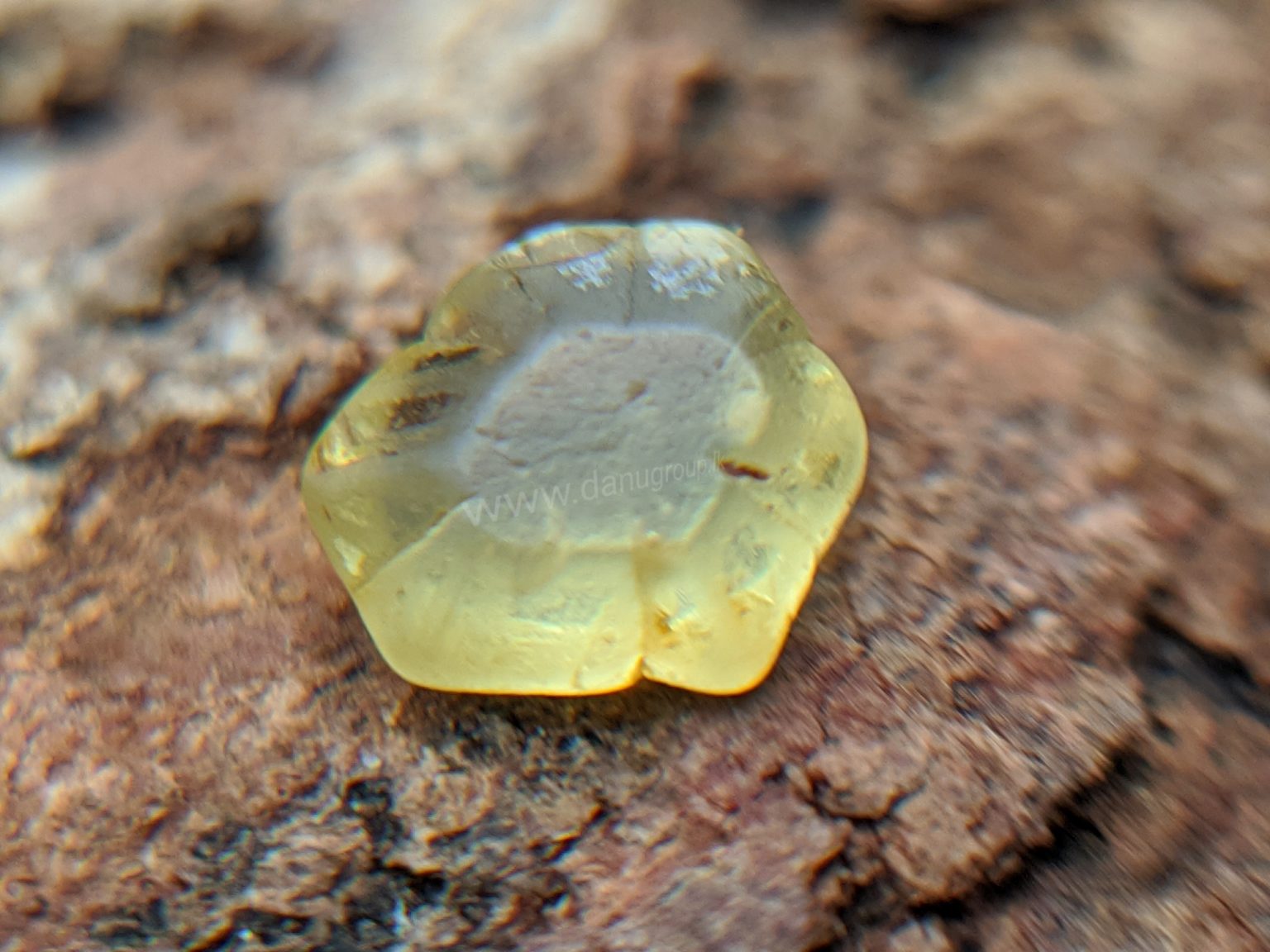 Ceylon Natural chrysoberyl Rare Crystal from Danu Group Gemstones Mining