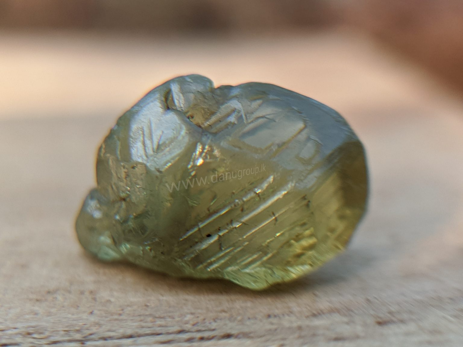 Ceylon Natural rare chrysoberyl Sixling half crystal with cats eye effect Danu Group rare collection