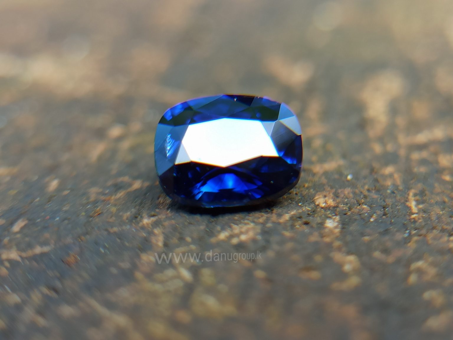 Natural Vivid Royal Blue Sapphire Danu Group Royal Gemstones